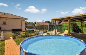 Awesome Home In Flacheres
